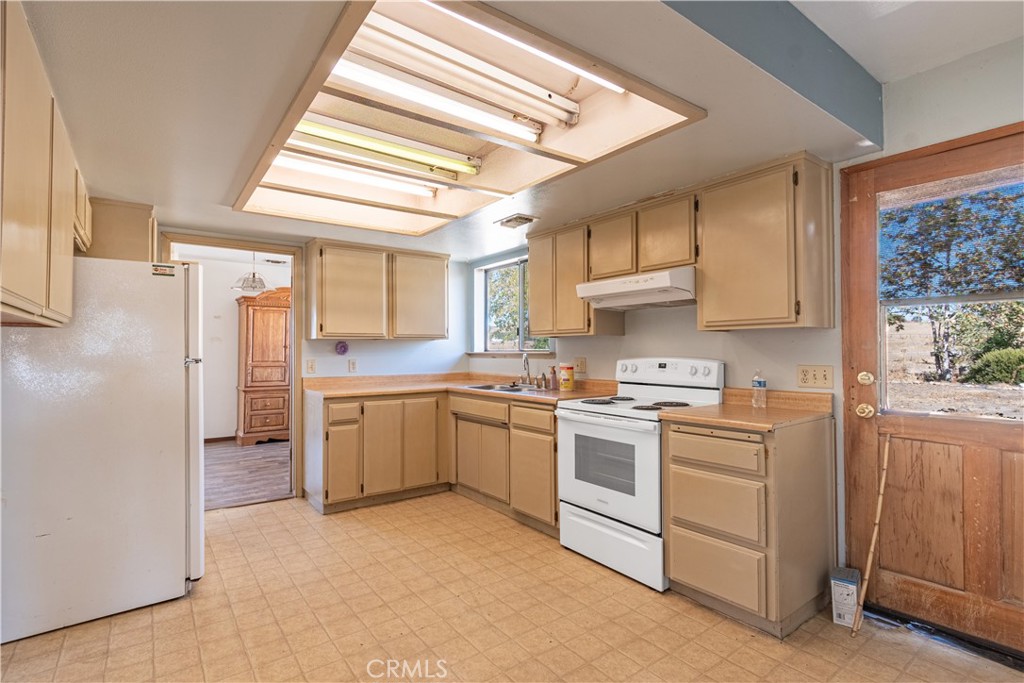 320 Grace, Paso Robles, CA 93446