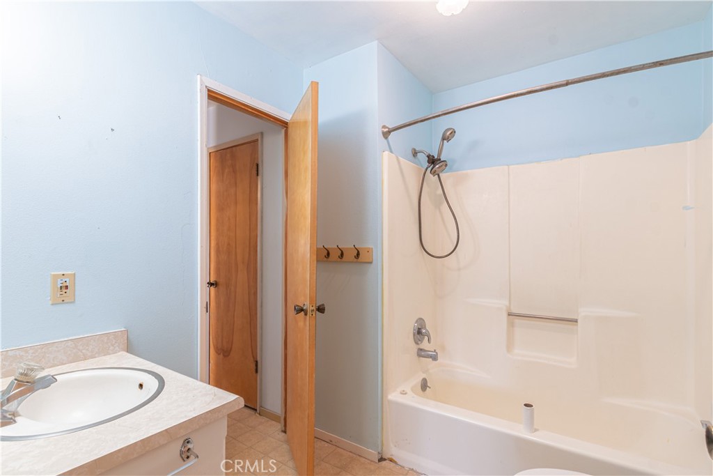 320 Grace, Paso Robles, CA 93446