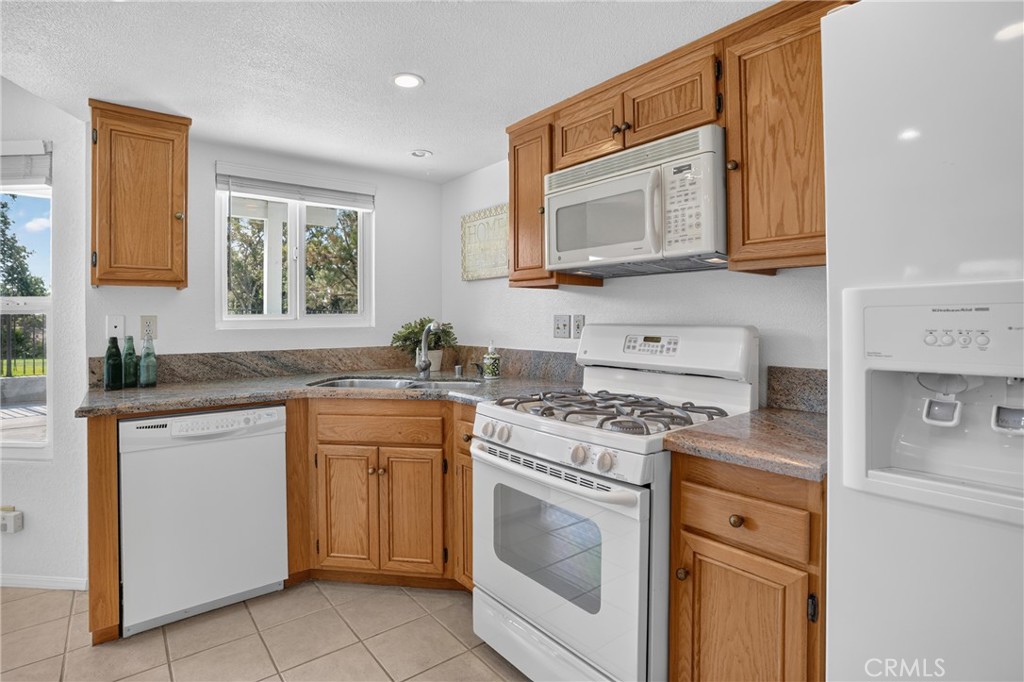 928 Saint Ann, Paso Robles, CA 93446