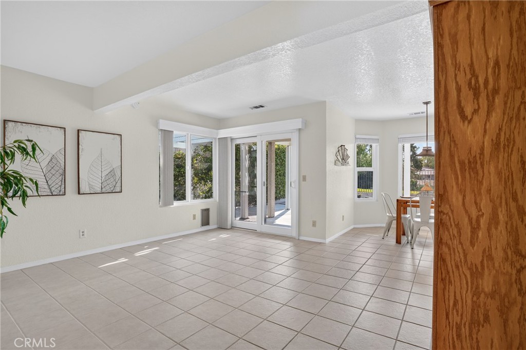 928 Saint Ann, Paso Robles, CA 93446