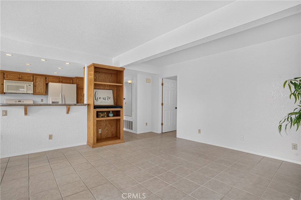 928 Saint Ann, Paso Robles, CA 93446
