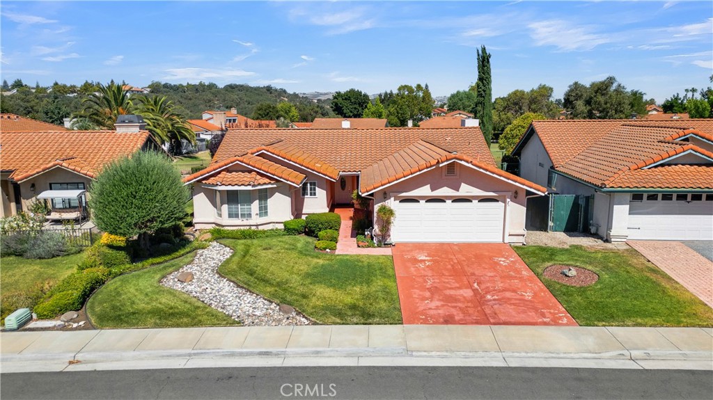 905 Inverness, Paso Robles, CA 93446