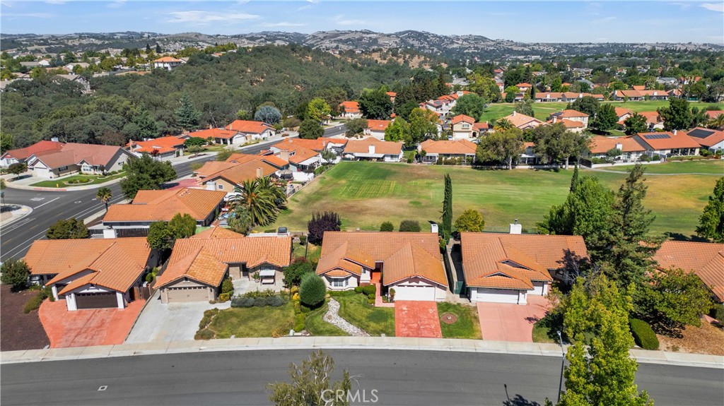 905 Inverness, Paso Robles, CA 93446
