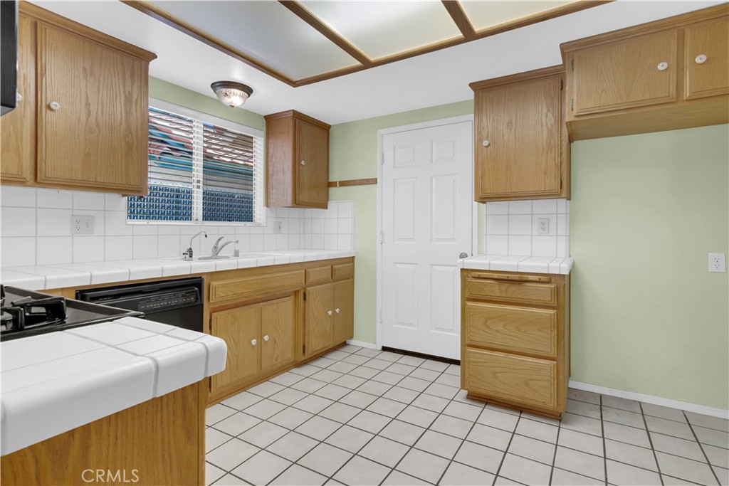 905 Inverness, Paso Robles, CA 93446