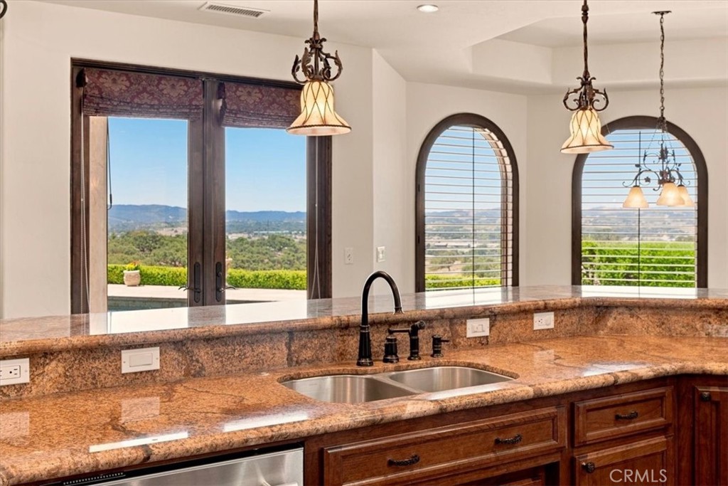 1690 Burnt Rock, Templeton, CA 93465