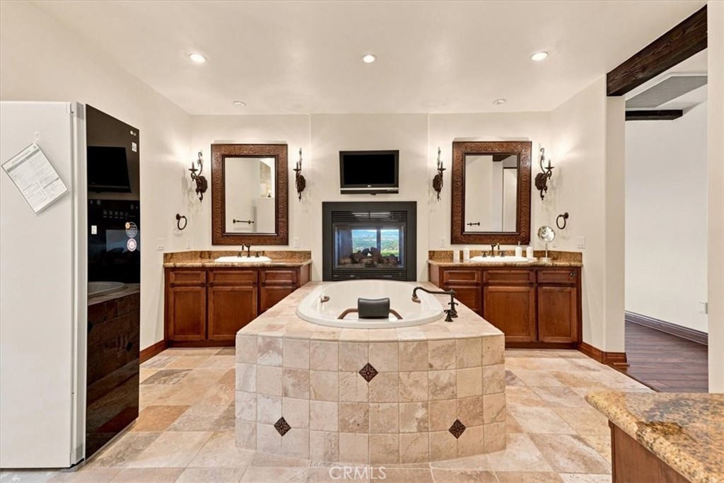 1690 Burnt Rock, Templeton, CA 93465
