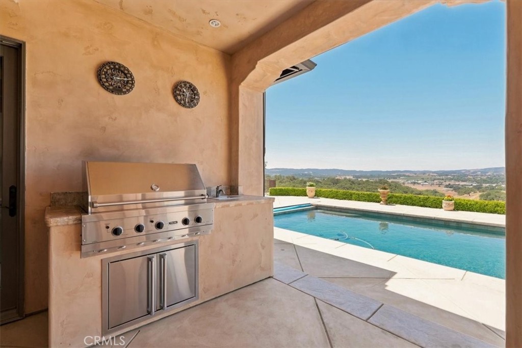 1690 Burnt Rock, Templeton, CA 93465