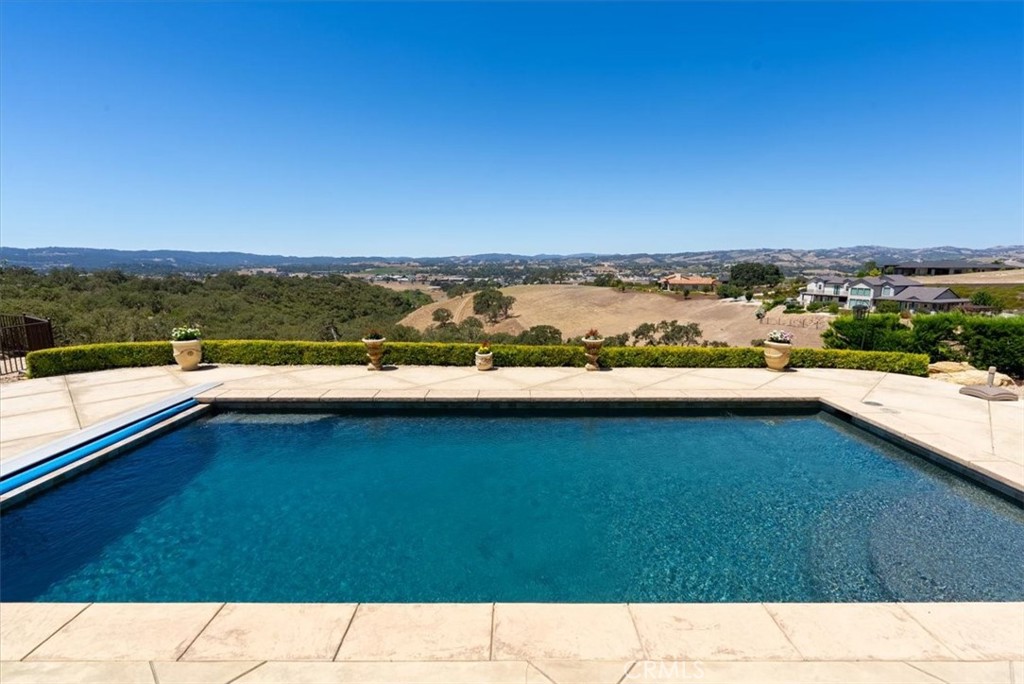 1690 Burnt Rock, Templeton, CA 93465
