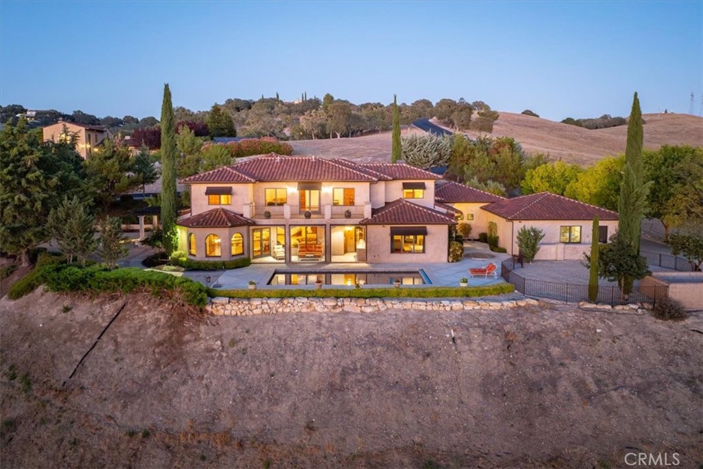 1690 Burnt Rock, Templeton, CA 93465