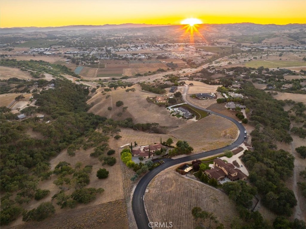 1690 Burnt Rock, Templeton, CA 93465