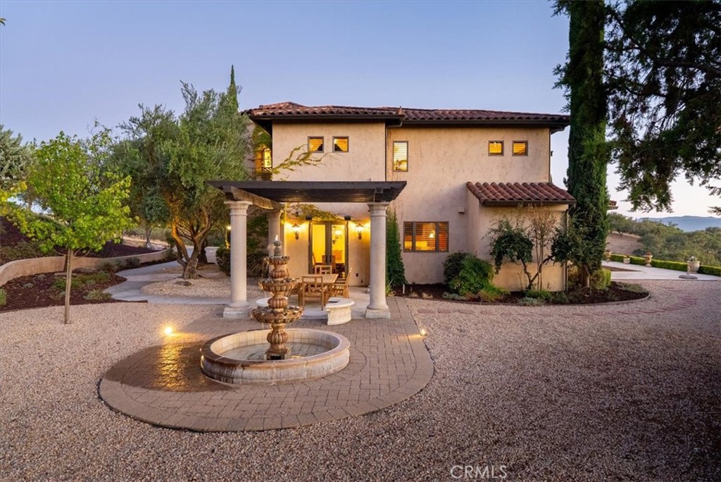 1690 Burnt Rock, Templeton, CA 93465
