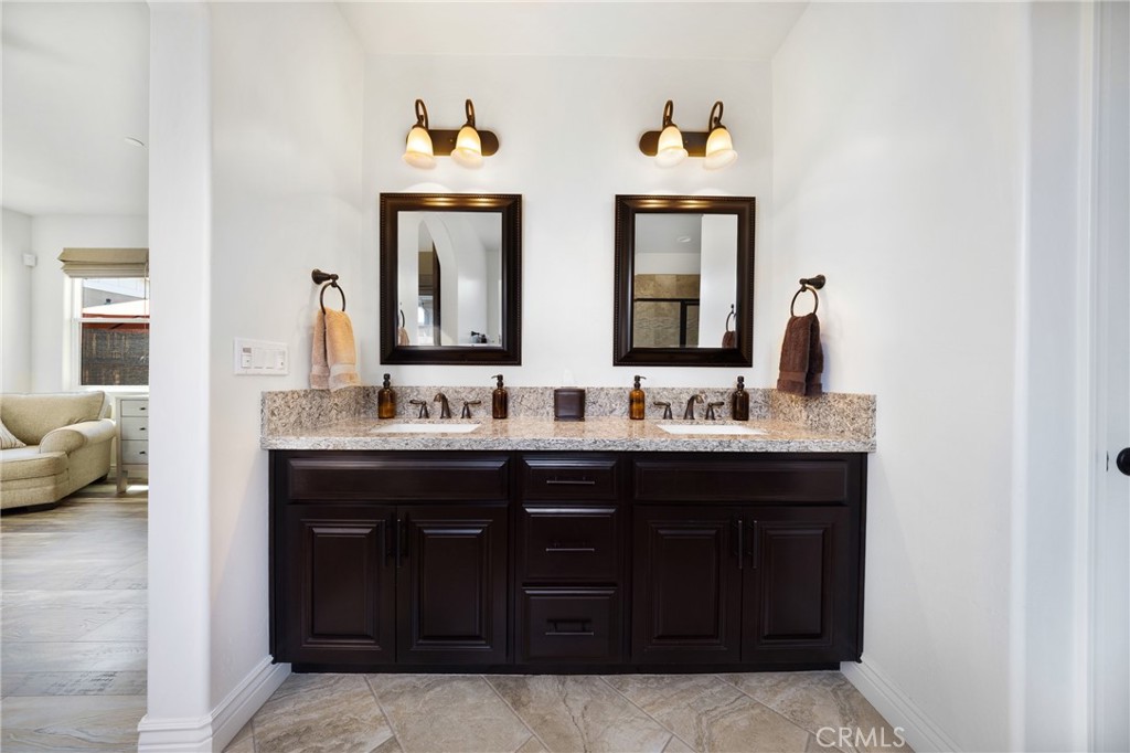 275 Waterfall Rd, Templeton, CA 93465