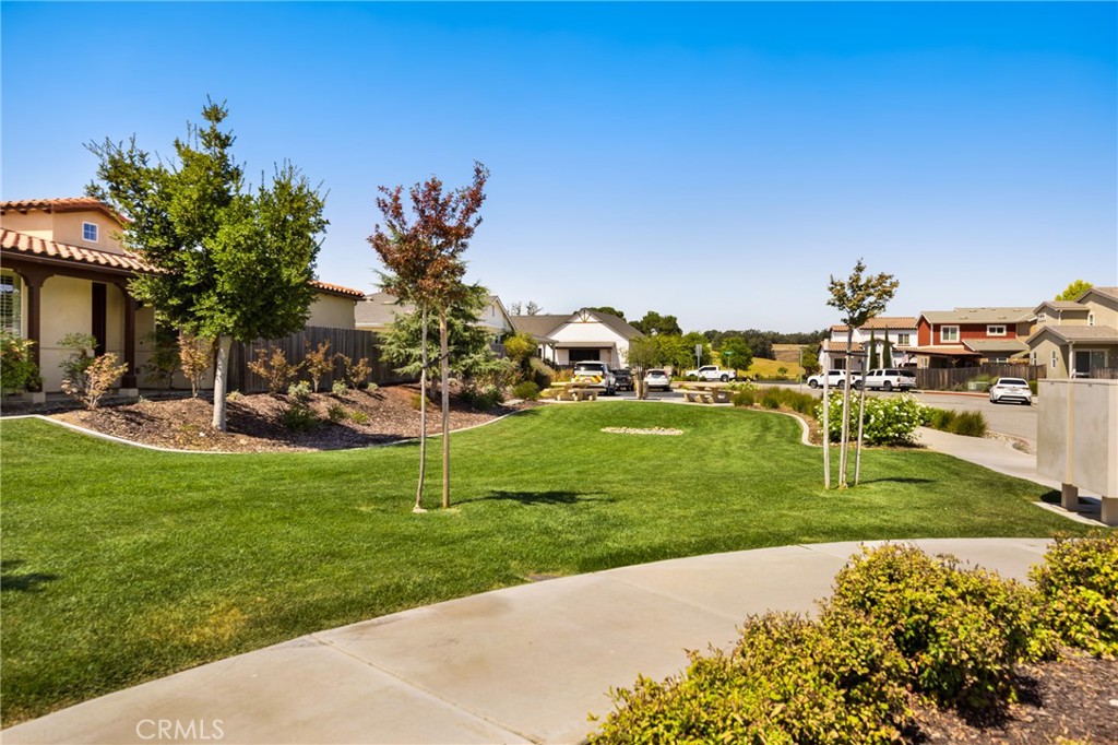 275 Waterfall Rd, Templeton, CA 93465