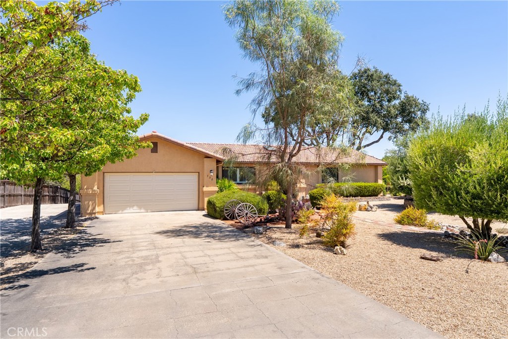 738 Orchard, Paso Robles, CA 93446