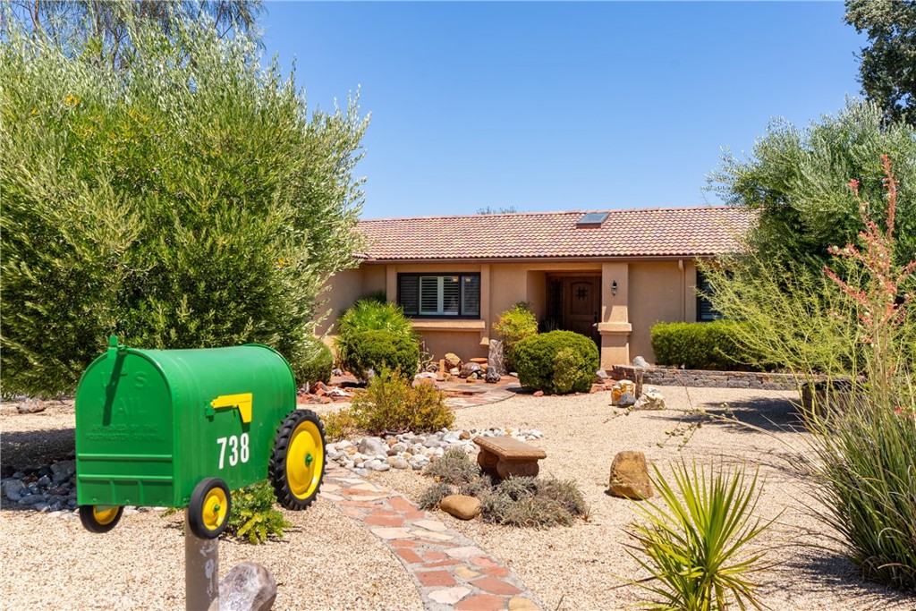 738 Orchard, Paso Robles, CA 93446