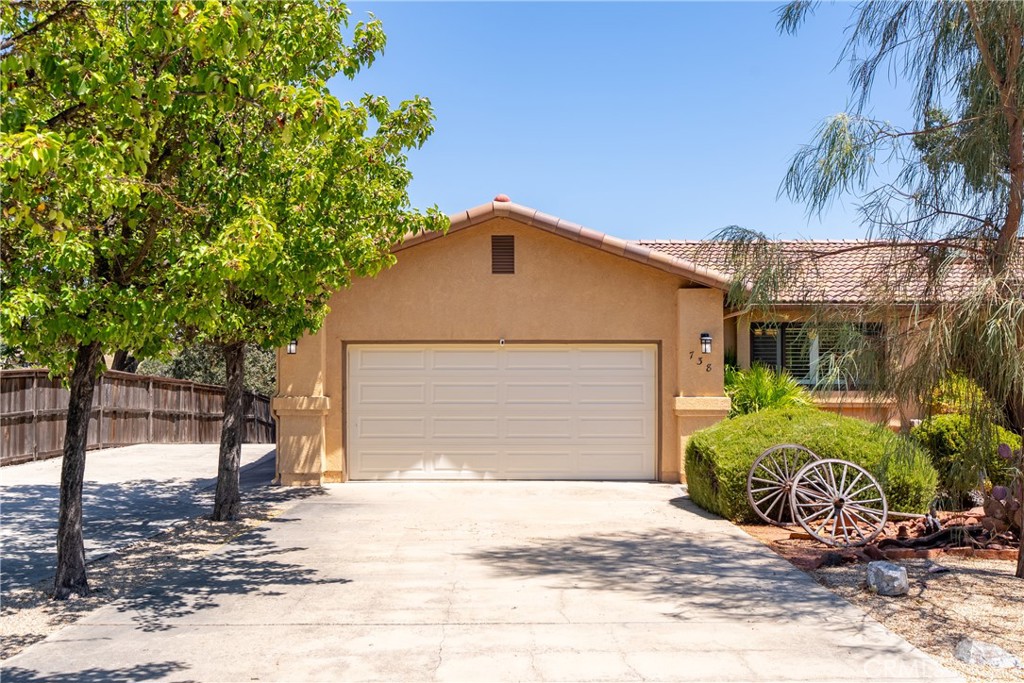 738 Orchard, Paso Robles, CA 93446