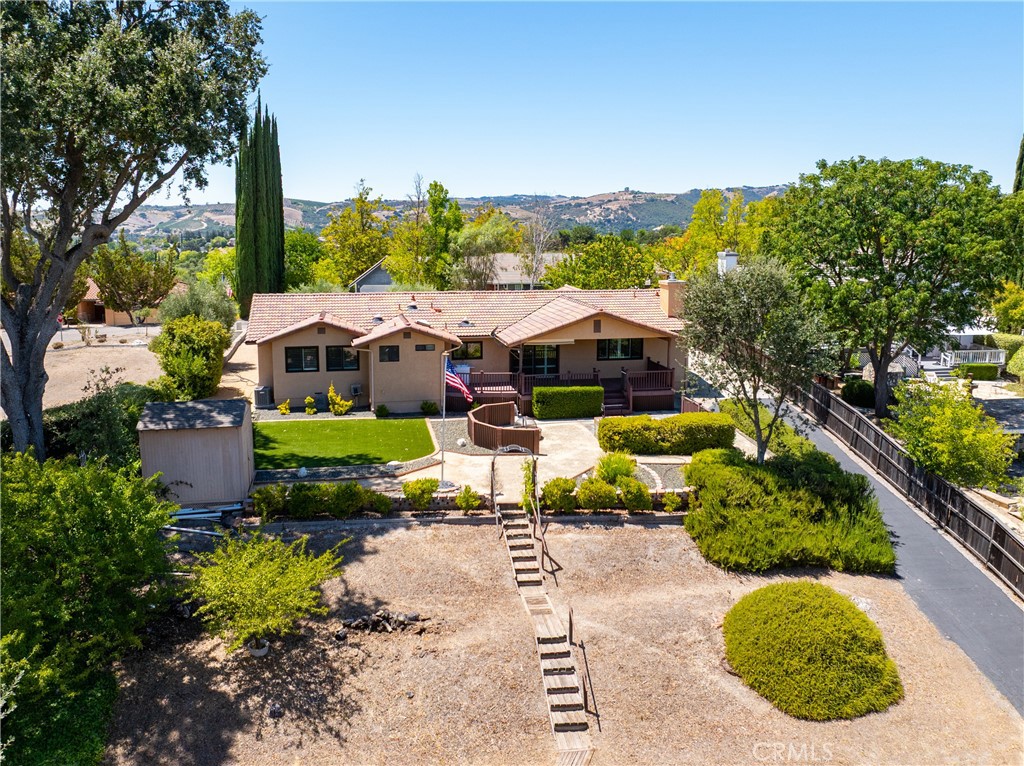 738 Orchard, Paso Robles, CA 93446