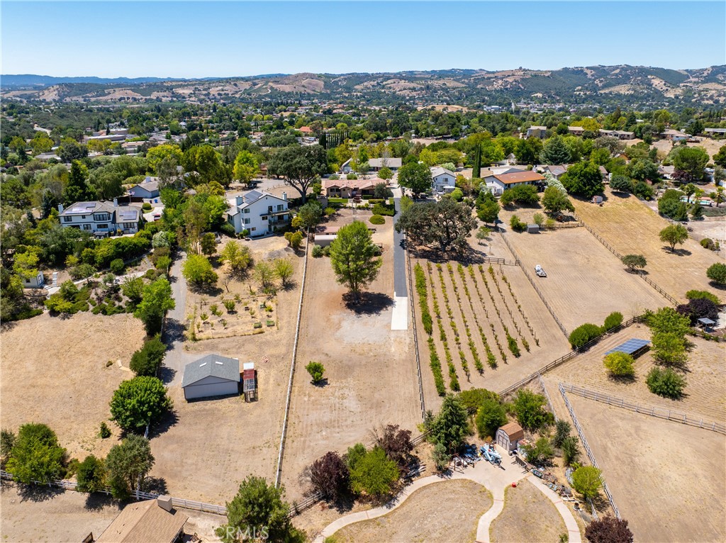 738 Orchard, Paso Robles, CA 93446