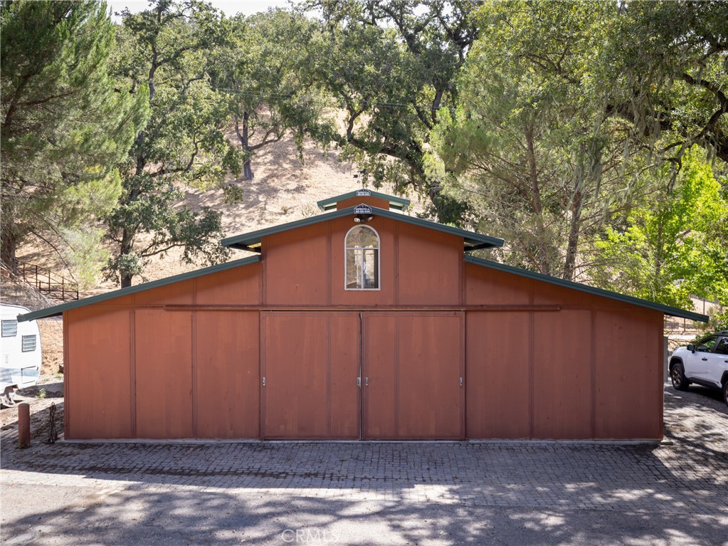 14405 Santa Lucia Road, Atascadero, CA 93422