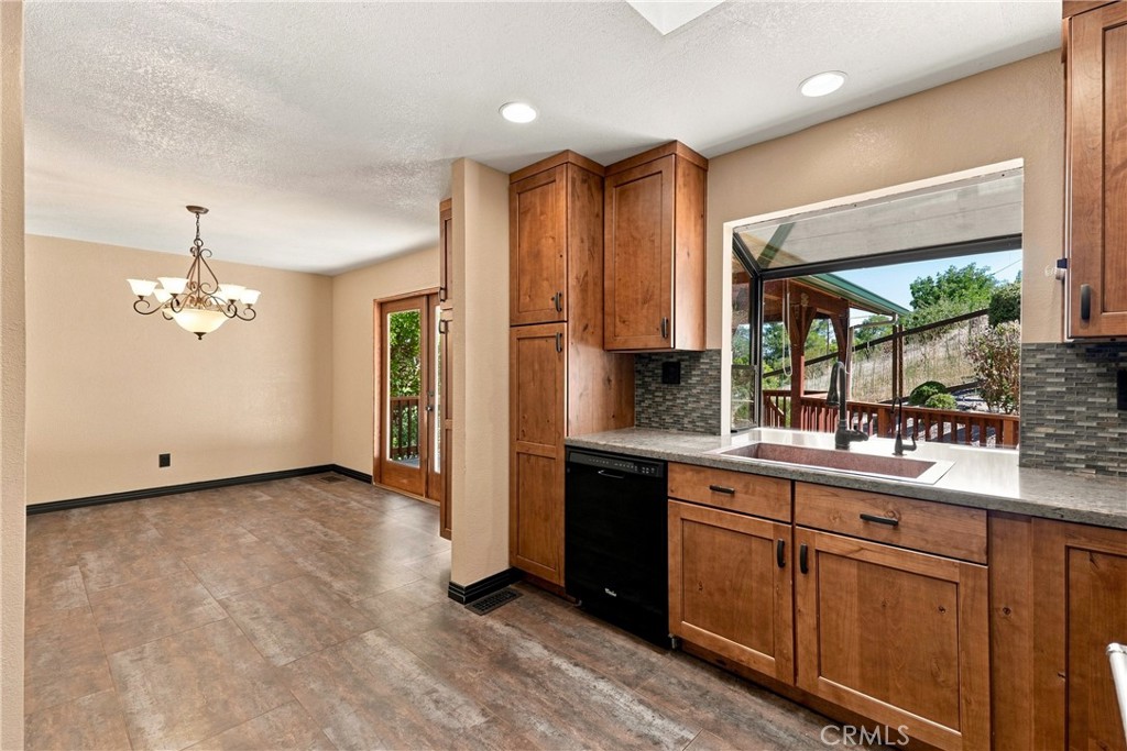 436 28th, Paso Robles, CA 93446