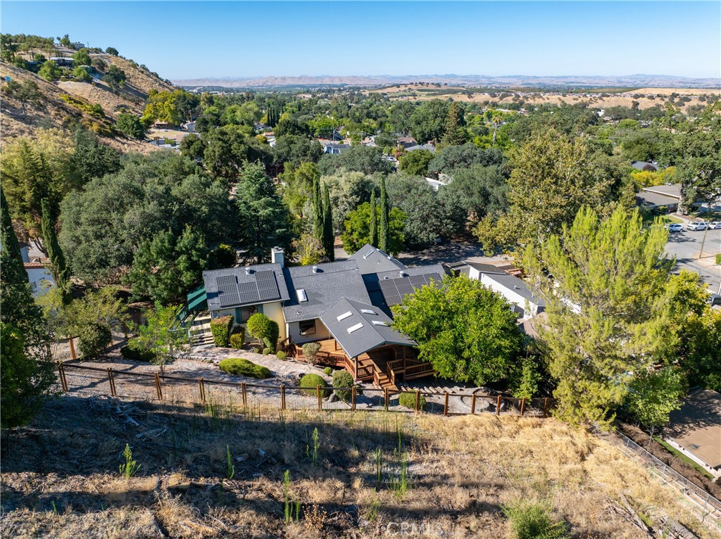 436 28th, Paso Robles, CA 93446
