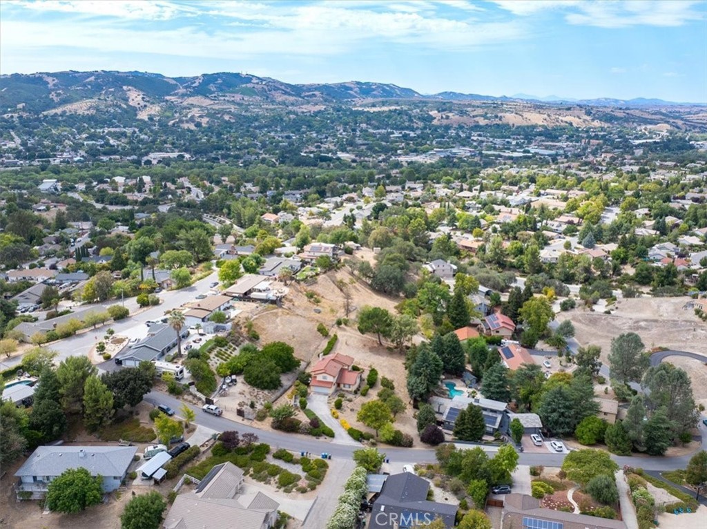 815 Jackson, Paso Robles, CA 93446