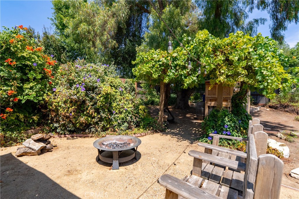 411 Palomino Lane, Paso Robles, CA 93446