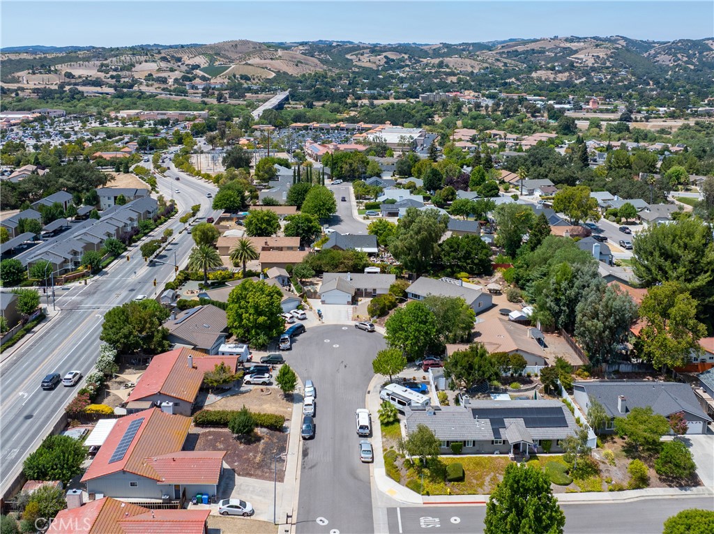 411 Palomino Lane, Paso Robles, CA 93446