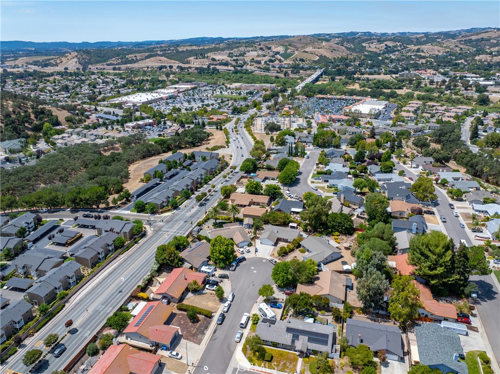 411 Palomino Lane, Paso Robles, CA 93446