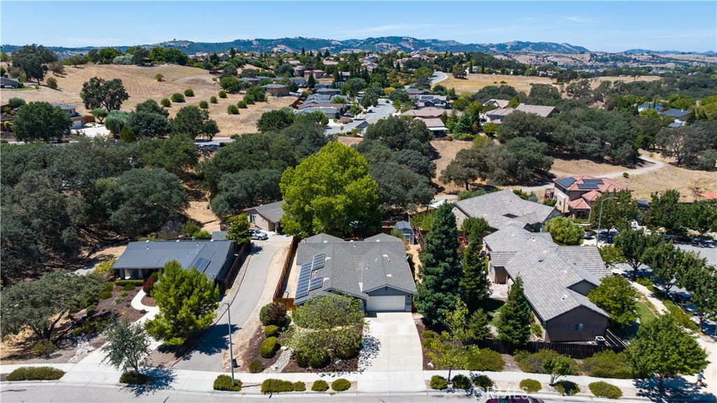 1805 Arciero Way, Paso Robles, CA 93446