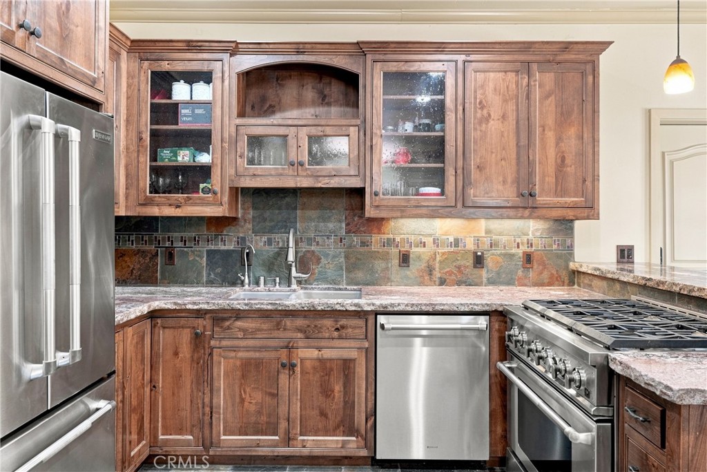 255 Narnia Rd, Paso Robles, CA 93446