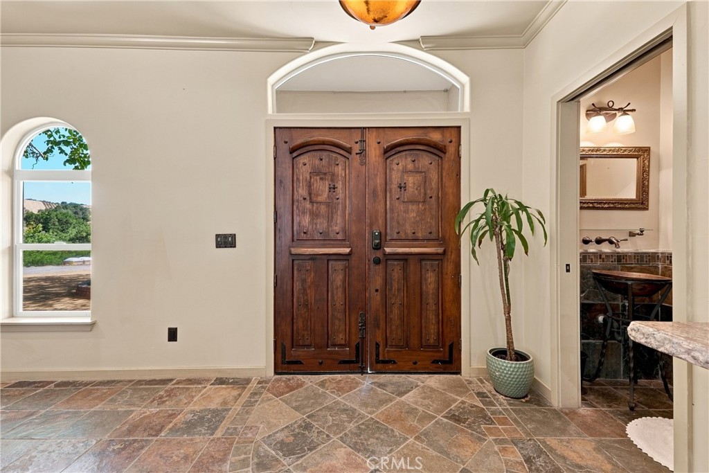 255 Narnia Rd, Paso Robles, CA 93446
