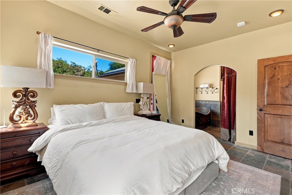 255 Narnia Rd, Paso Robles, CA 93446
