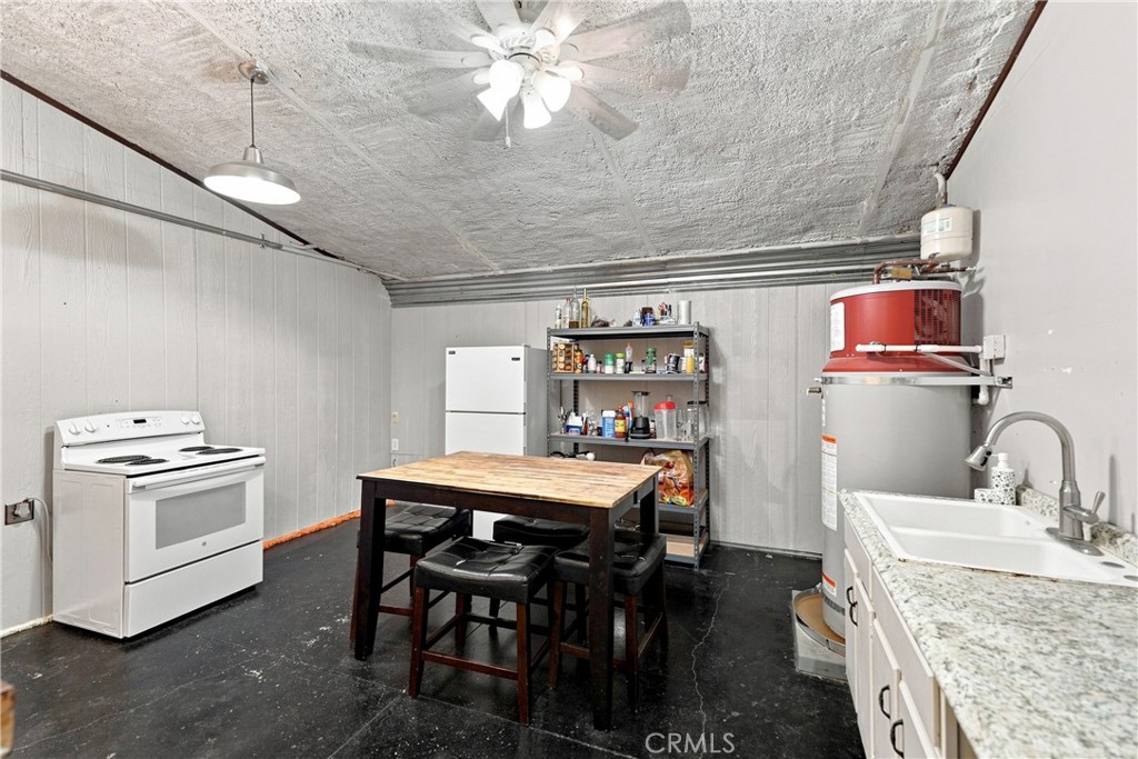 255 Narnia Rd, Paso Robles, CA 93446