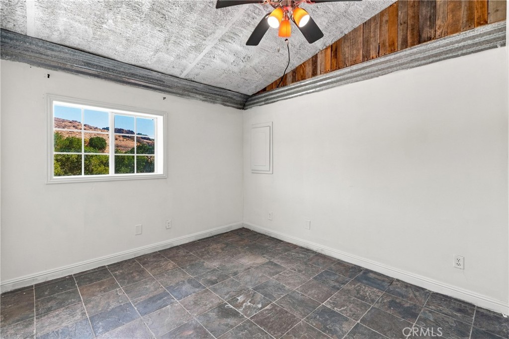 255 Narnia Rd, Paso Robles, CA 93446