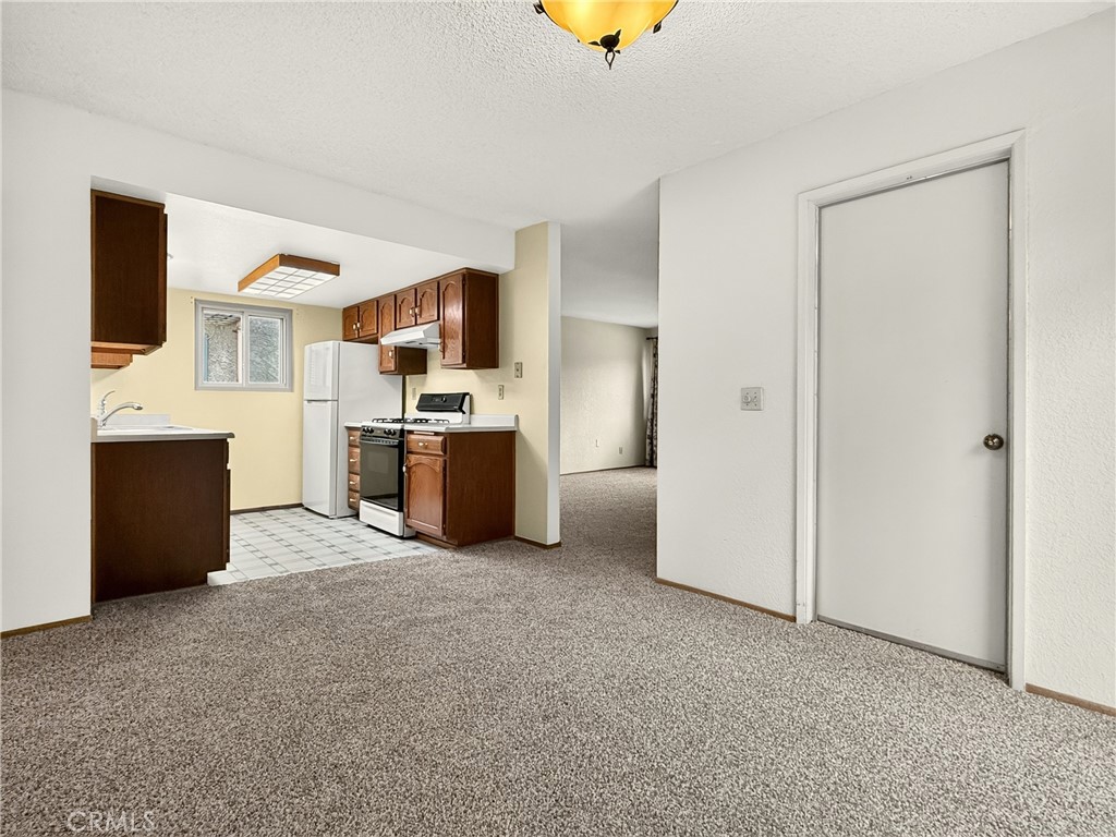 1745 Kings, Paso Robles, CA 93446