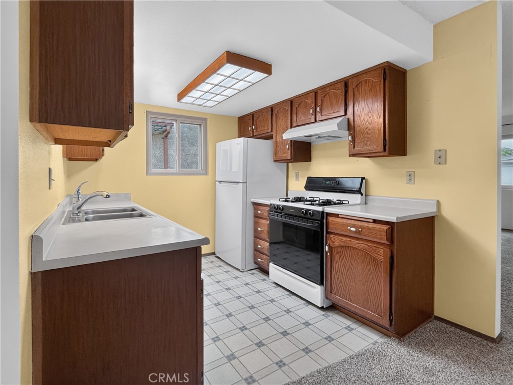 1745 Kings, Paso Robles, CA 93446