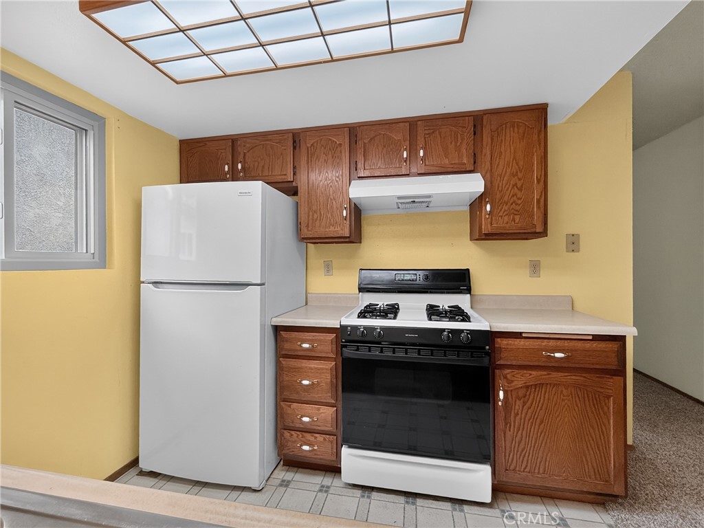 1745 Kings, Paso Robles, CA 93446