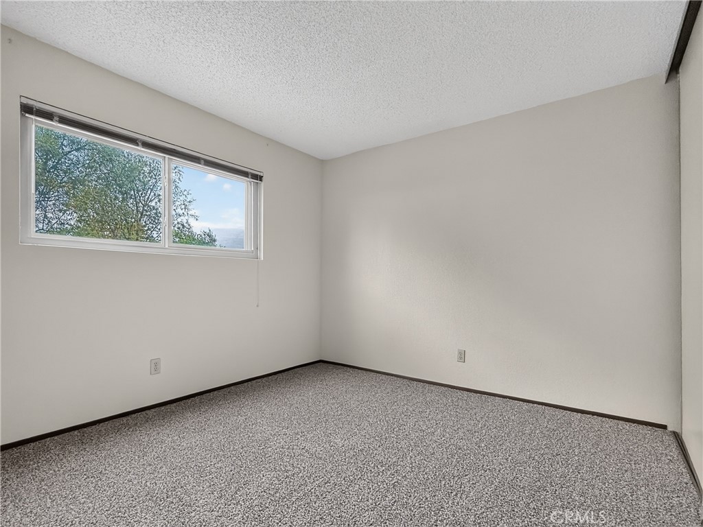 1745 Kings, Paso Robles, CA 93446