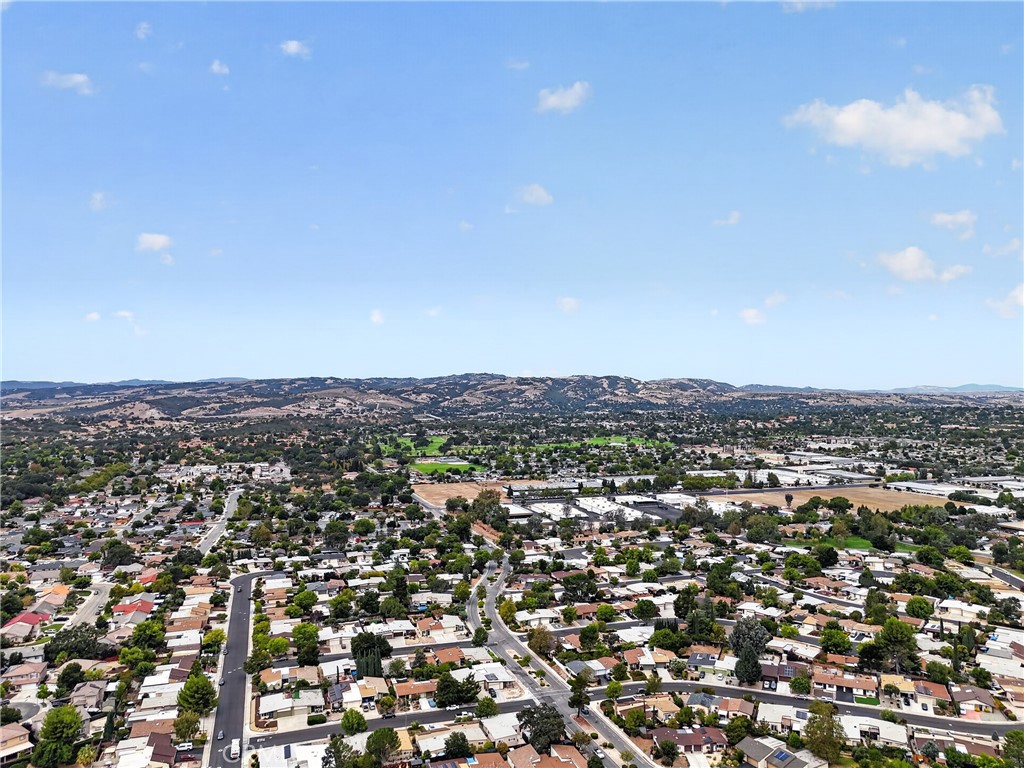 1745 Kings, Paso Robles, CA 93446