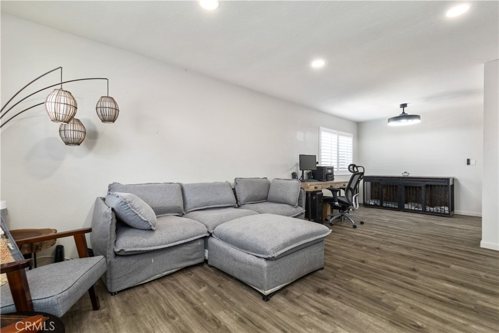 1532 Sierra, Paso Robles, CA 93446
