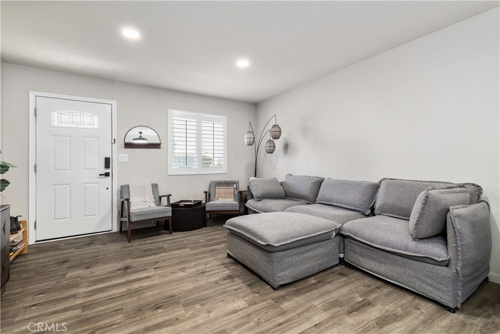 1532 Sierra, Paso Robles, CA 93446
