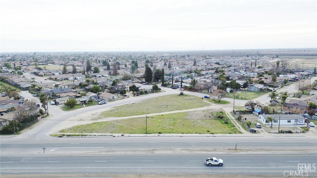 681 Hwy 43, Shafter, CA 93263