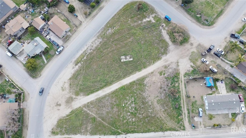 681 Hwy 43, Shafter, CA 93263