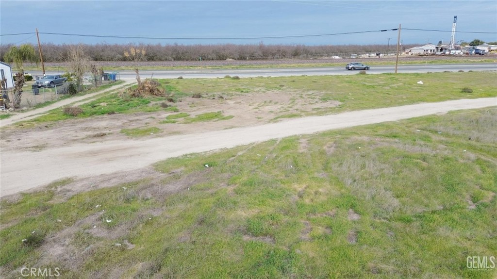 681 Hwy 43, Shafter, CA 93263