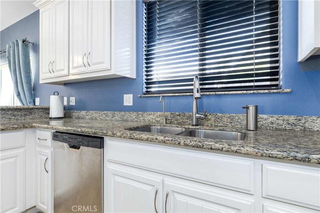 2225 Holly Dr, Paso Robles, CA 93446