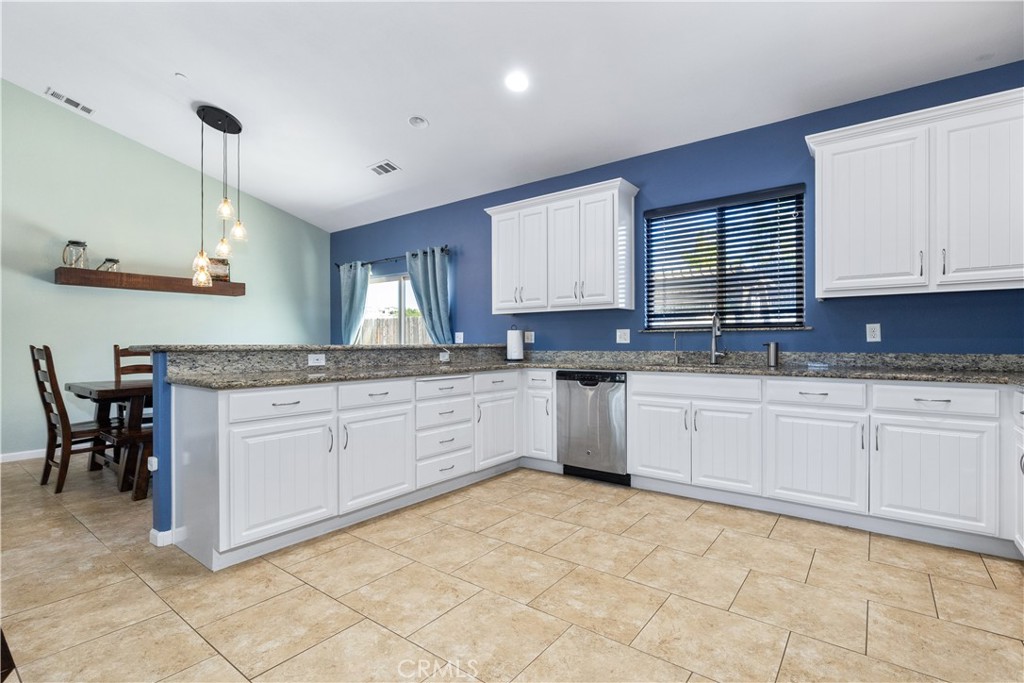 2225 Holly Dr, Paso Robles, CA 93446