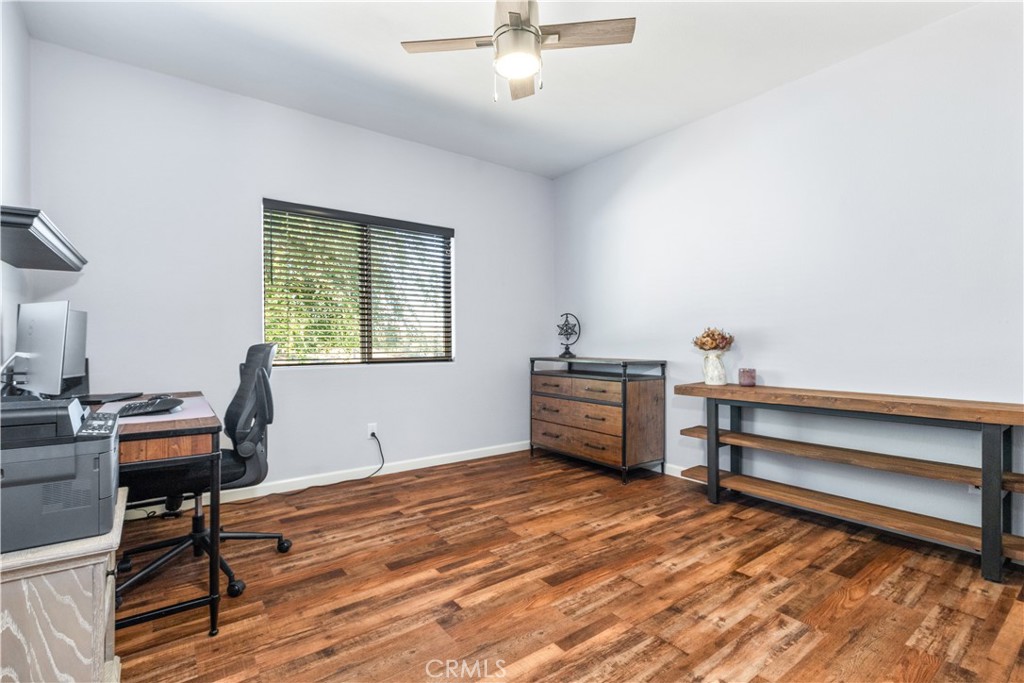 2225 Holly Dr, Paso Robles, CA 93446