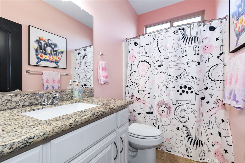 2225 Holly Dr, Paso Robles, CA 93446