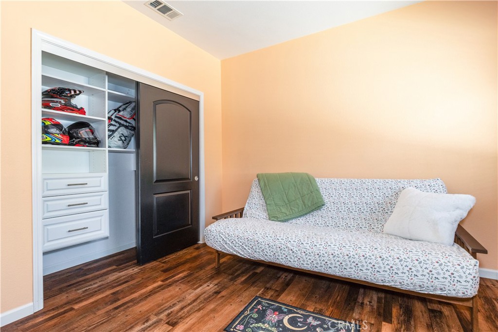 2225 Holly Dr, Paso Robles, CA 93446
